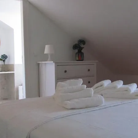 Apartment Cacilhas Tejo *